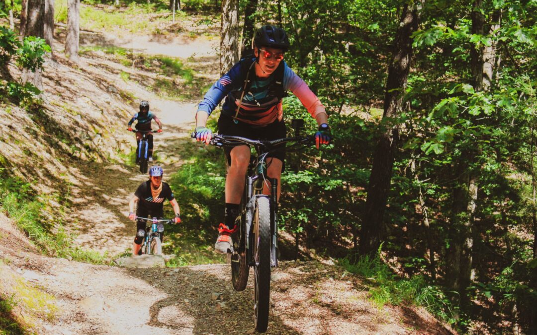 8 Group Ride Etiquette Tips